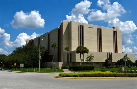 usf library tampa